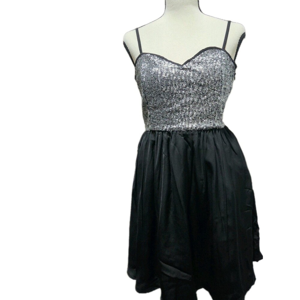 LOVELY GIRL Black Silver Sequin Sweetheart Mini Fit & Flare Party Dress